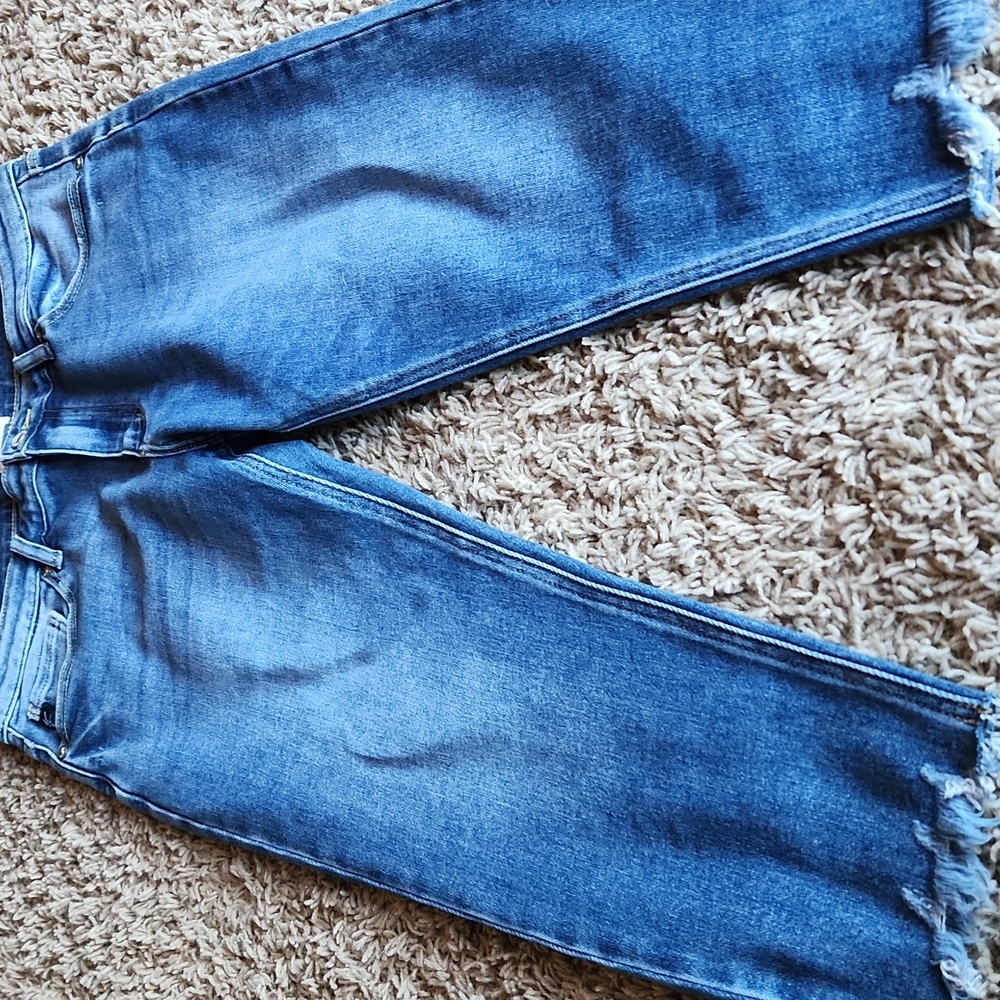 KanCan Distressed Denim Capris Size 13 - Picture 2 of 8